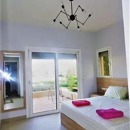 Water Side - Luxurious Ground Floor 3 Bd Apartment In El Gouna-Red Sea